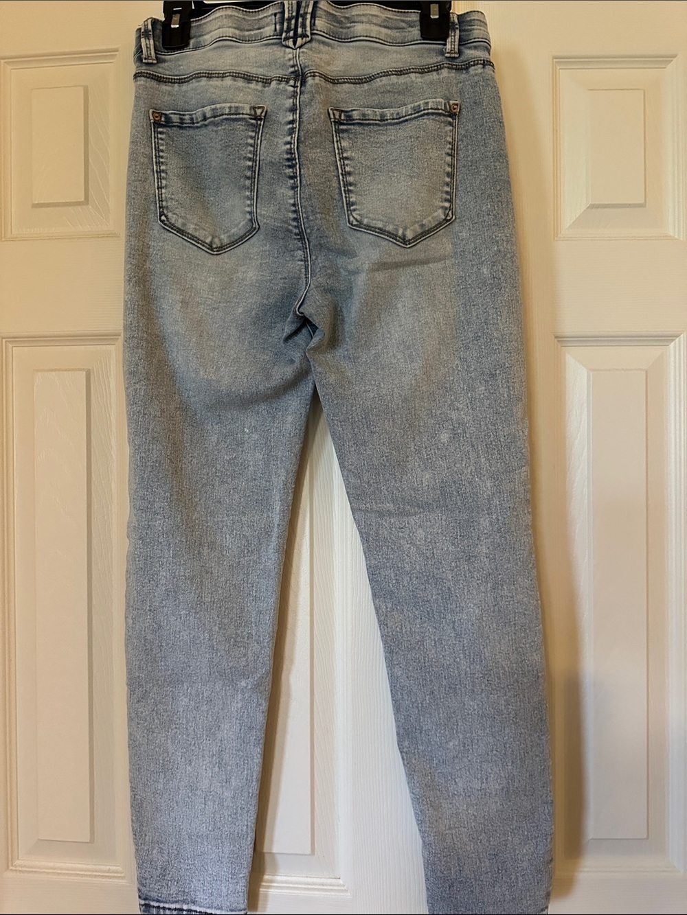 Curve Appeal Light Acid Wash Women's Skinny Jeans - Stretchy Denim - Picture 2 of 3